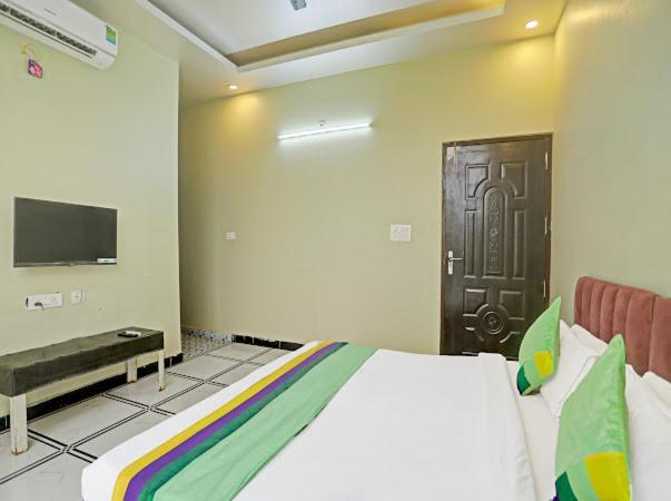 Expo View Residency Hotel Greater Noida Buitenkant foto