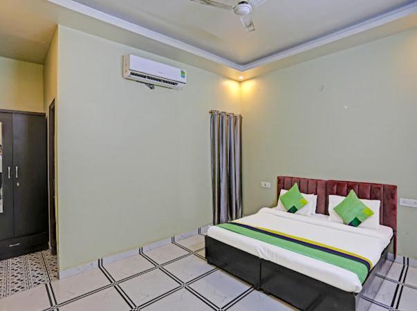 Expo View Residency Hotel Greater Noida Buitenkant foto
