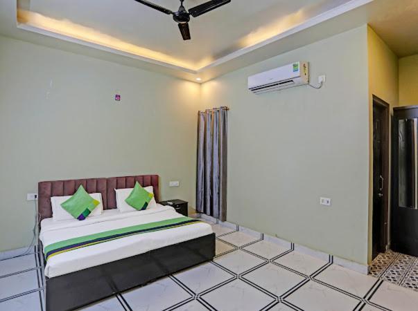 Expo View Residency Hotel Greater Noida Buitenkant foto